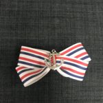 Stribet sløjfe med lille anker