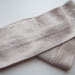 Beige hårbånd med guld