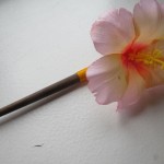 Hawaiiblomst på pind LILLA/GUL